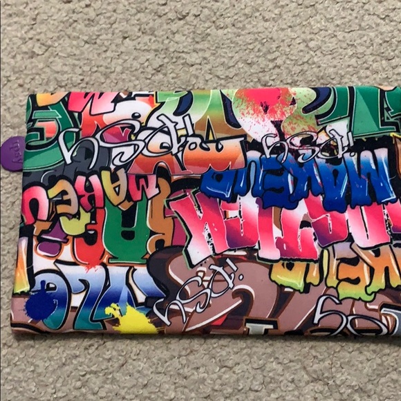 Graffiti print Ipsy Makeup bag - Picture 2 of 3